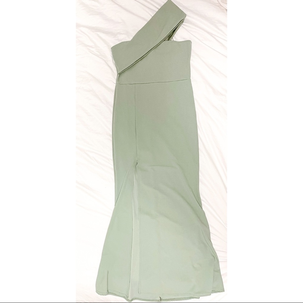 NEW Misguided sage one shoulder maxi dress